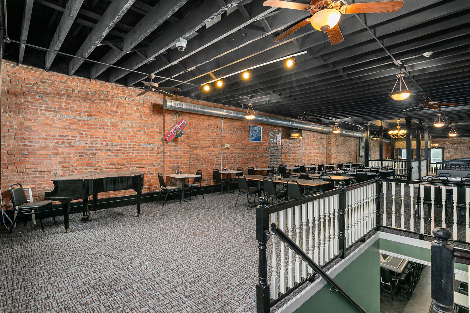 308 N State St, Litchfield, IL 62056